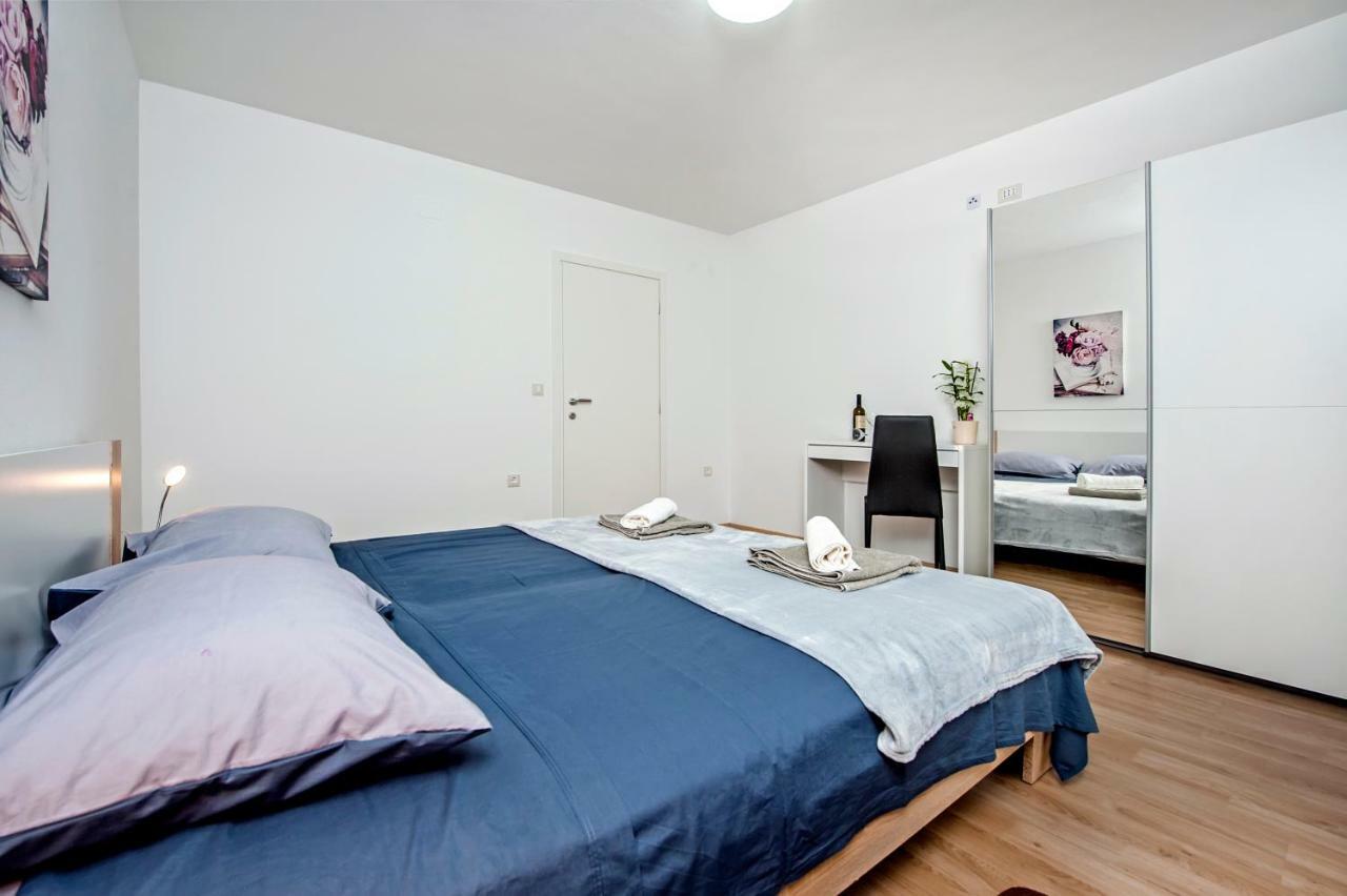 Apartman Sonata Ровінь Екстер'єр фото