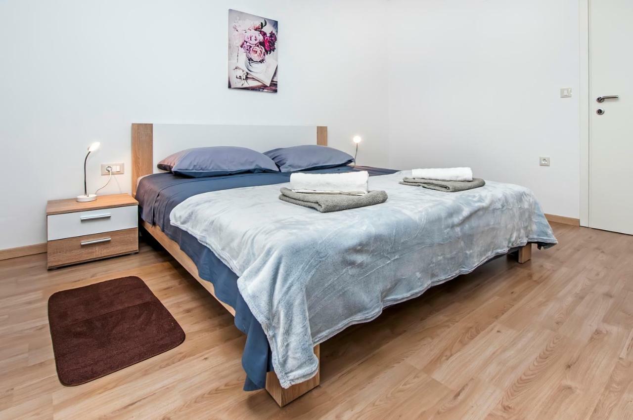 Apartman Sonata Ровінь Екстер'єр фото