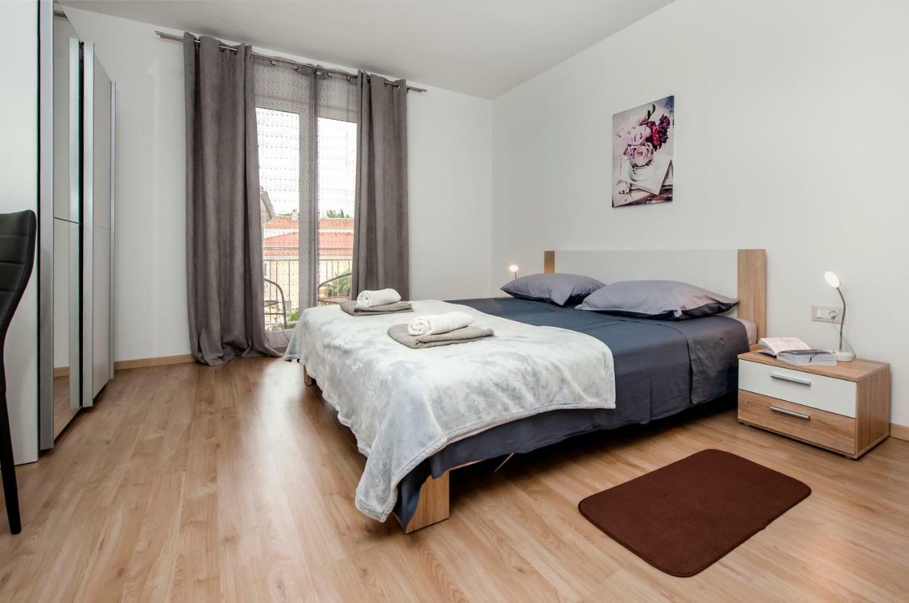 Apartman Sonata Ровінь Екстер'єр фото