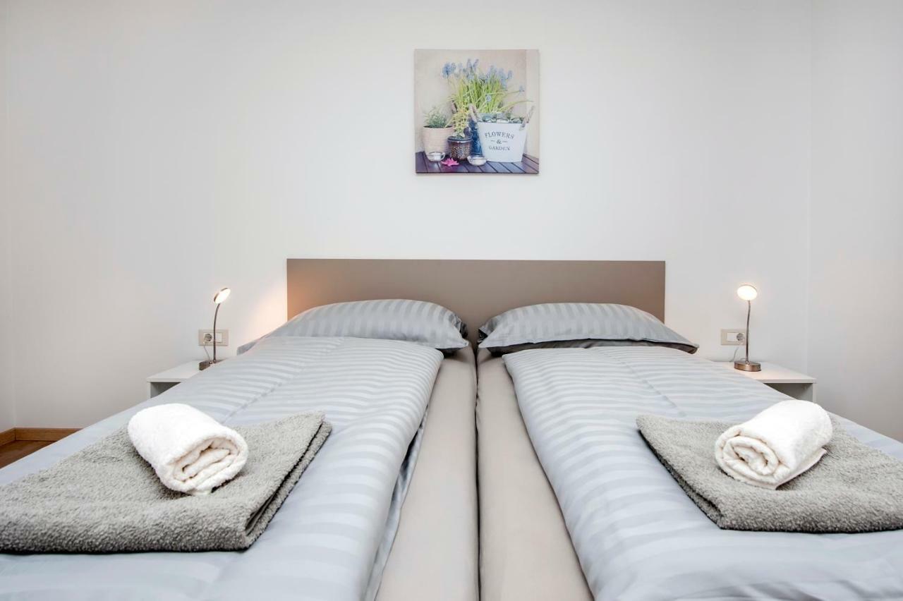 Apartman Sonata Ровінь Екстер'єр фото